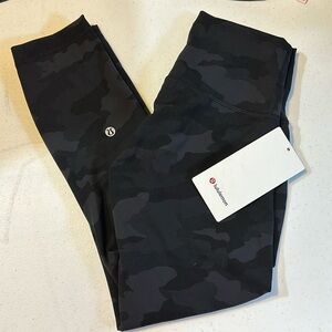 Lululemon train HR crop 23"